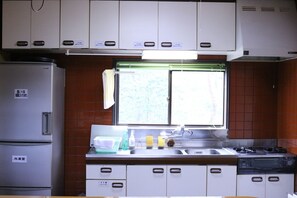 Private kitchen - Heart Land Hills in Noto 7 Fukinuke no aru Ie (Shika)