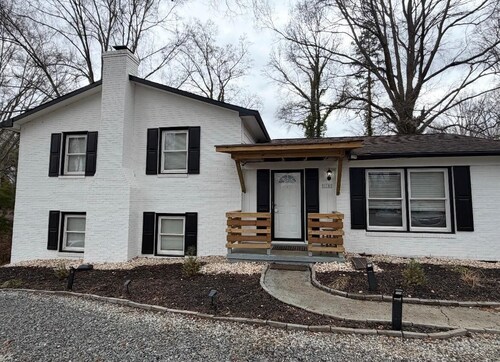 “Tranquil 3‑bedroom residence, ideally situated in Winston‑Salem.”