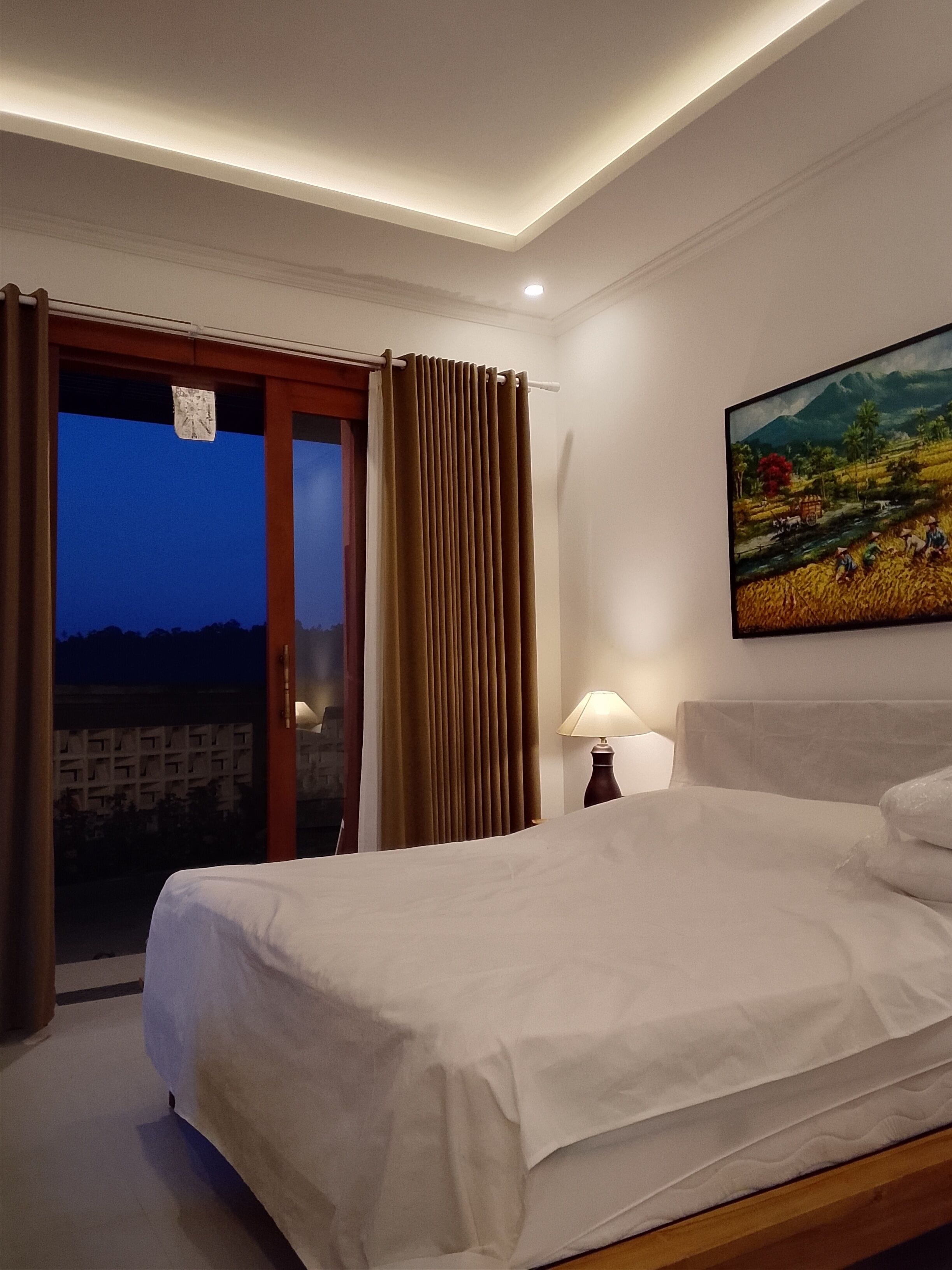 Comfort Double Room, 1 Queen Bed, Private Bathroom, Hill View | Free WiFi