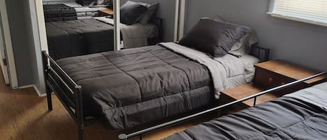 3 bedrooms, WiFi, bed sheets