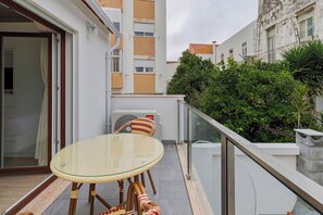 Outdoor dining - Setúbal Serenity Villa II (Setúbal)