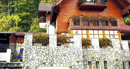 Villa Alisio w. Sauna, Jacuzzi, Gym, BBQ