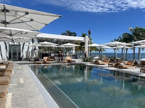 Pool - 5-Diamond Elite Studio Hotel Mousai Cancun Private Terrace Jacuzzi - Adults Only (Cancún)