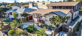 2BR San Diego Condo • Sleeps 8 • Balcony • 75” TV • Near SDSU