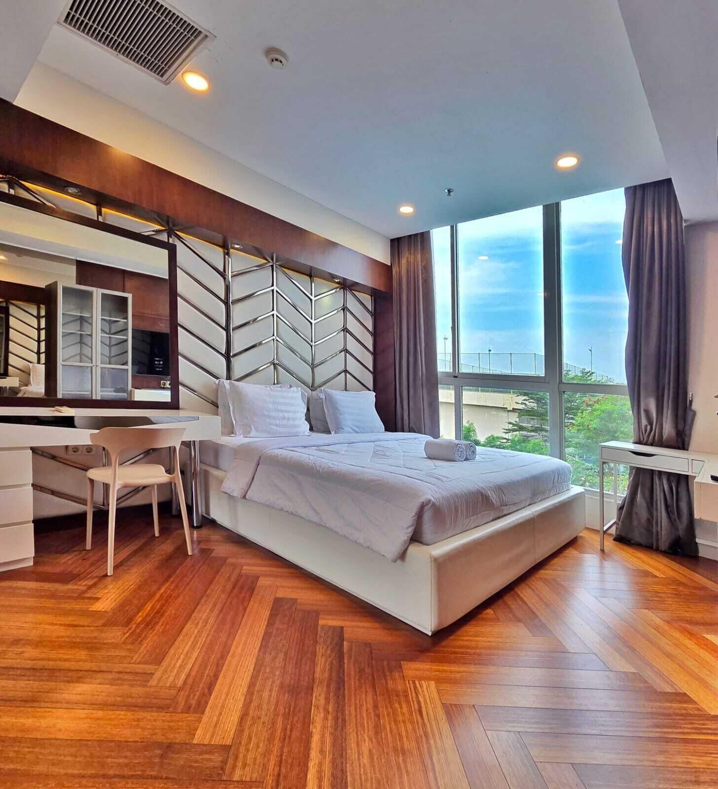 Apartment, 2 Bedrooms, City View | Desk, iron/ironing board, free WiFi, bed sheets