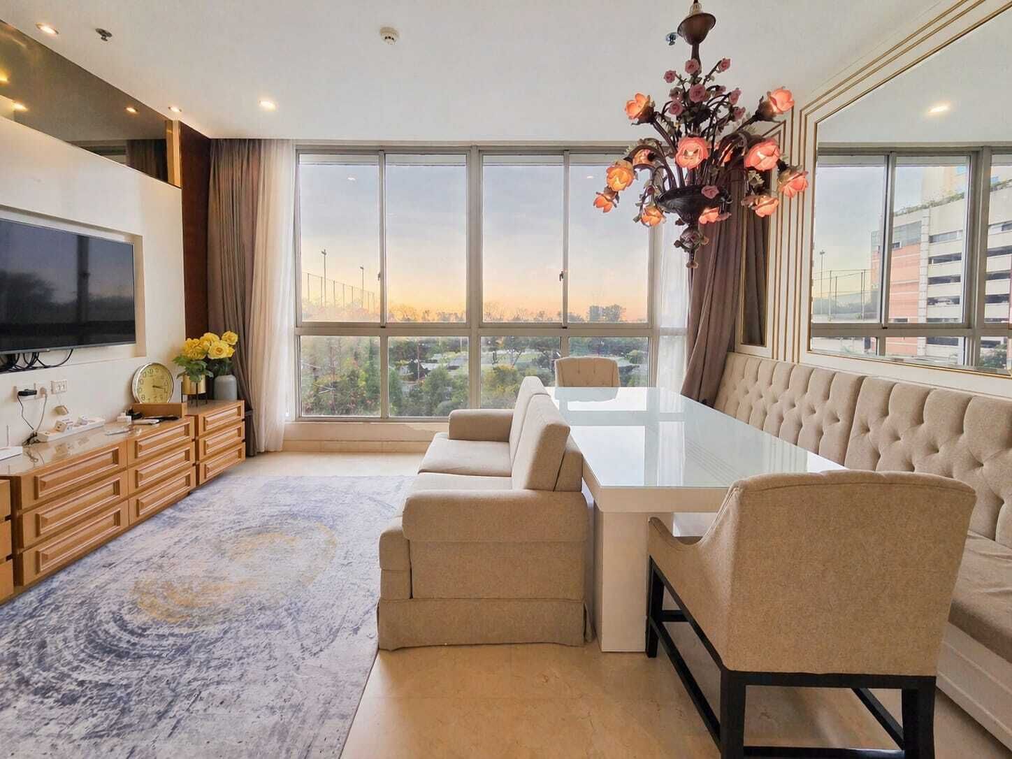 Apartment, 2 Bedrooms, City View | Living area