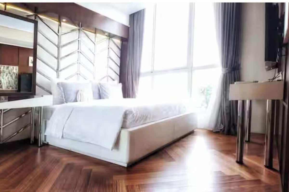 Apartment, 2 Bedrooms, City View | Desk, iron/ironing board, free WiFi, bed sheets