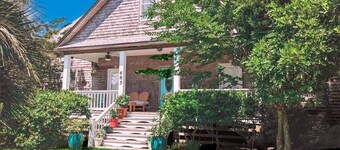 Thurston House Inn- Queen Bed