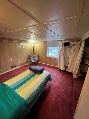 2 chambres, fer et planche à repasser, Wi-Fi, draps fournis