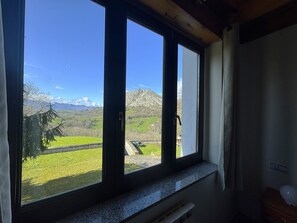 Interior - Escuelas de collía D (Arriondas)