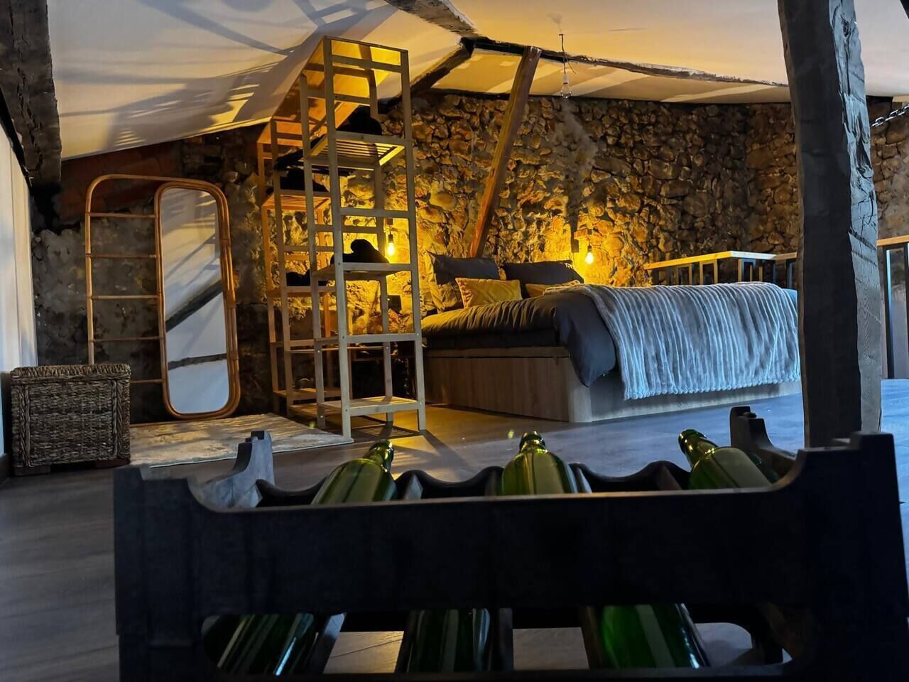 4 chambres, fer et planche à repasser, Wi-Fi gratuit, draps fournis