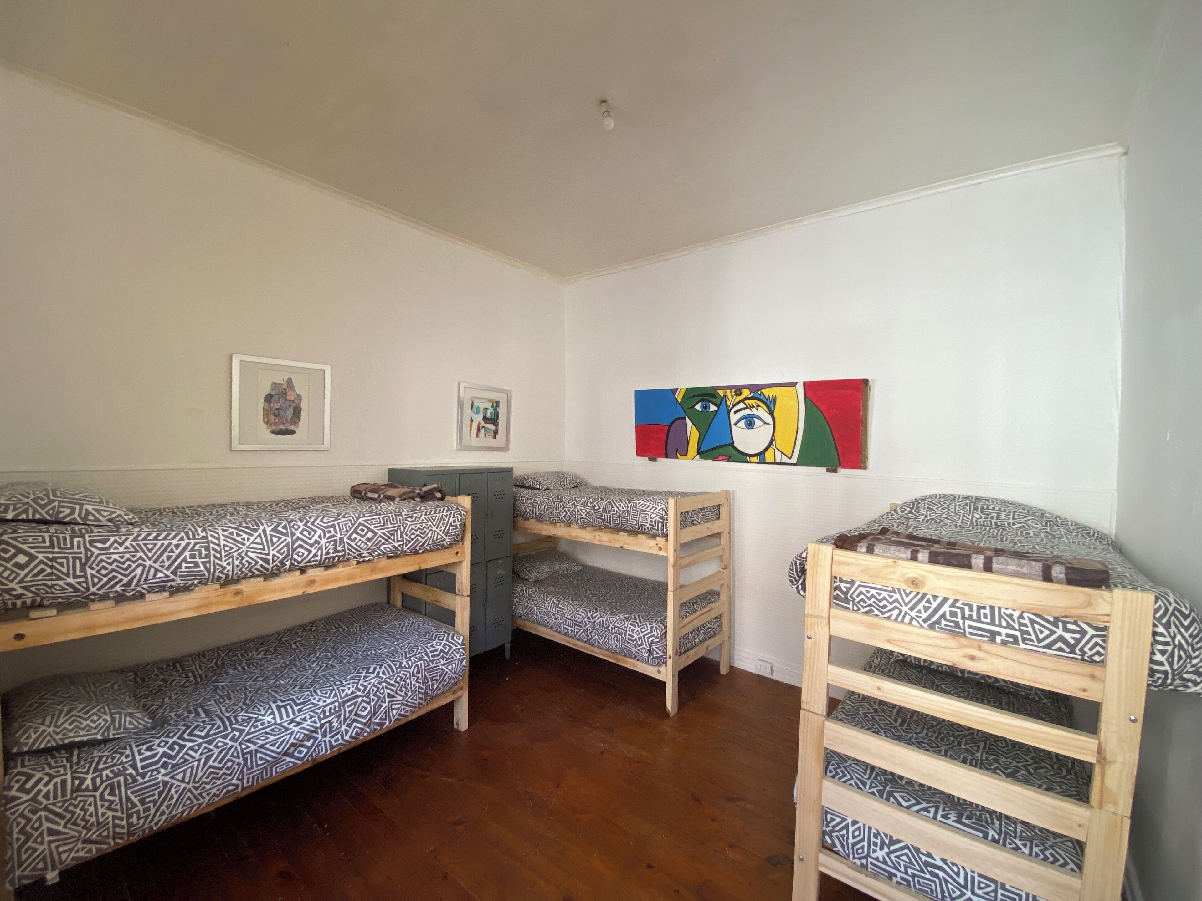 Espace de travail pour ordinateur portable, Wi-Fi gratuit