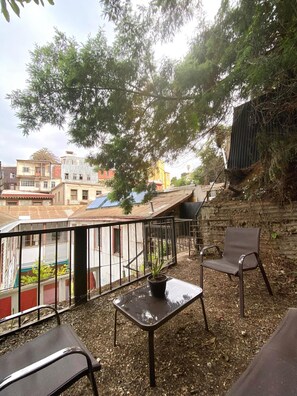 Terrace/patio - La Mancha Art Hostel (Valparaíso)