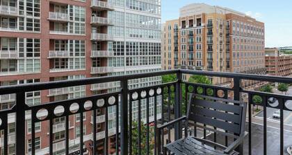 Stylish 2-bedroom suite in elite National Harbor with full resort amenities