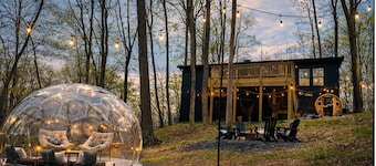 Stargazing Dome + Hot Tub + Sauna + EV Charger, Luxury Cabin Near Harpers Ferry