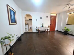 Interior - Casa de PAULA Mini departamento Hab. Matrimonial (San Miguel)