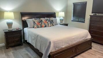 1 soverom, strykejern/-brett, wi-fi og sengetøy