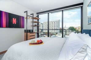 3 bedrooms, WiFi, bed sheets - Deluxe 3-Bed • Jacuzzi Terrace • A+ Granada | 404 (Cali)