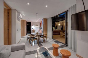 TV, offices - Deluxe 3-Bed • Jacuzzi Terrace • A+ Granada | 404 (Cali)