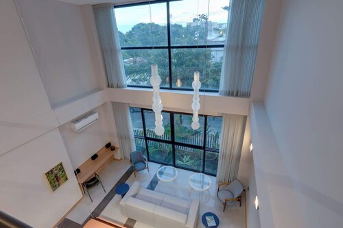 Deluxe Duplex Upscale Granada | 2 Bed/2 Bath | 201