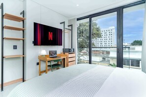 3 bedrooms, iron/ironing board, WiFi, bed sheets - Deluxe 3-Bed Beauty In Gastronomic Granada | 304 (Cali)