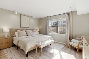 2 chambres, fer et planche à repasser, accès Internet, draps fournis