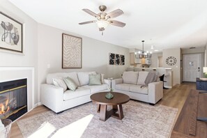 Unclassified image, 2 of 35, button - Walk in NO STAIRS 2 Bedroom Condo in Pointe Royale Golf Village NEW FOR 2026 (Branson)