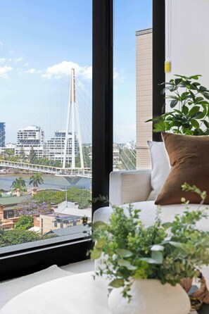 Interior - Modern Skytower Stay with Pool & Gym (Brisbane City)