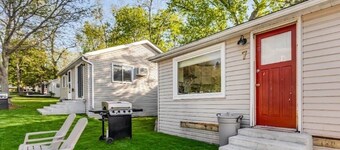 #7 Cottage - Peru (Lakeside)