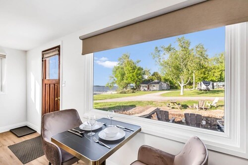 #7 Cottage - Peru (Lakeside)