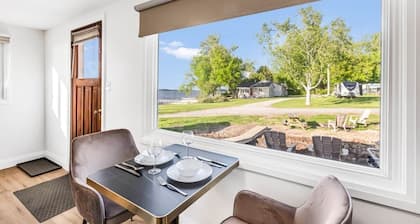 #7 Cottage - Peru (Lakeside)