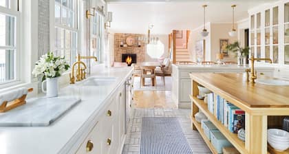 Chic & Cozy Yosemite Country House by Celebrity Designer Orlando Soria