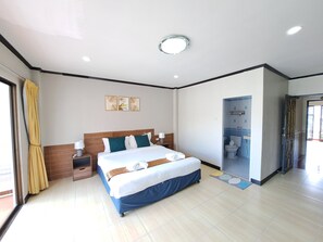 コンフォート ダブルルーム | セーフティボックス (室内)、デスク、WiFi (無料)