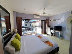 Family Room | In-room safe, desk, free WiFi - Lily holiday (Tambon Patong)