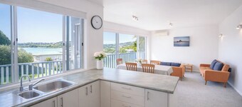 Snells Beach Family Retreat — Walk to Shops & Beach