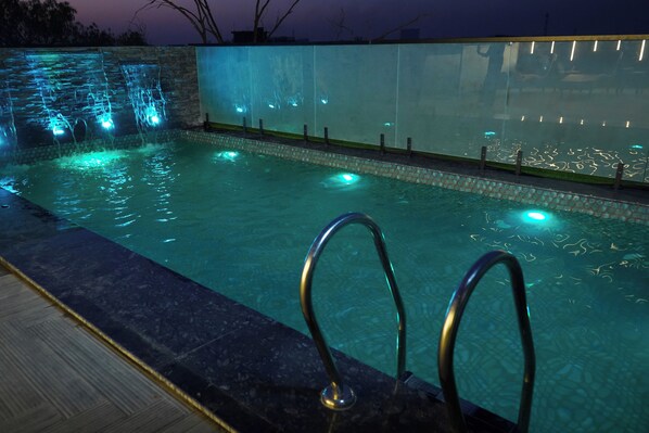 Pool - Shrigo Hotel Banaras - Varanasi (Varanasi)