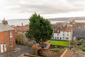 House - Host Stay Sea View Cottage (Scarborough)