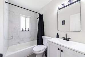 Shower, hair dryer, towels, soap - Located in tranquil Ft Pierce with game room, gazebo, outside bar, & playground. (Fort Pierce)