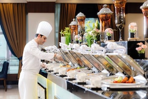 Restaurant - Maden Hotel (Madinah)