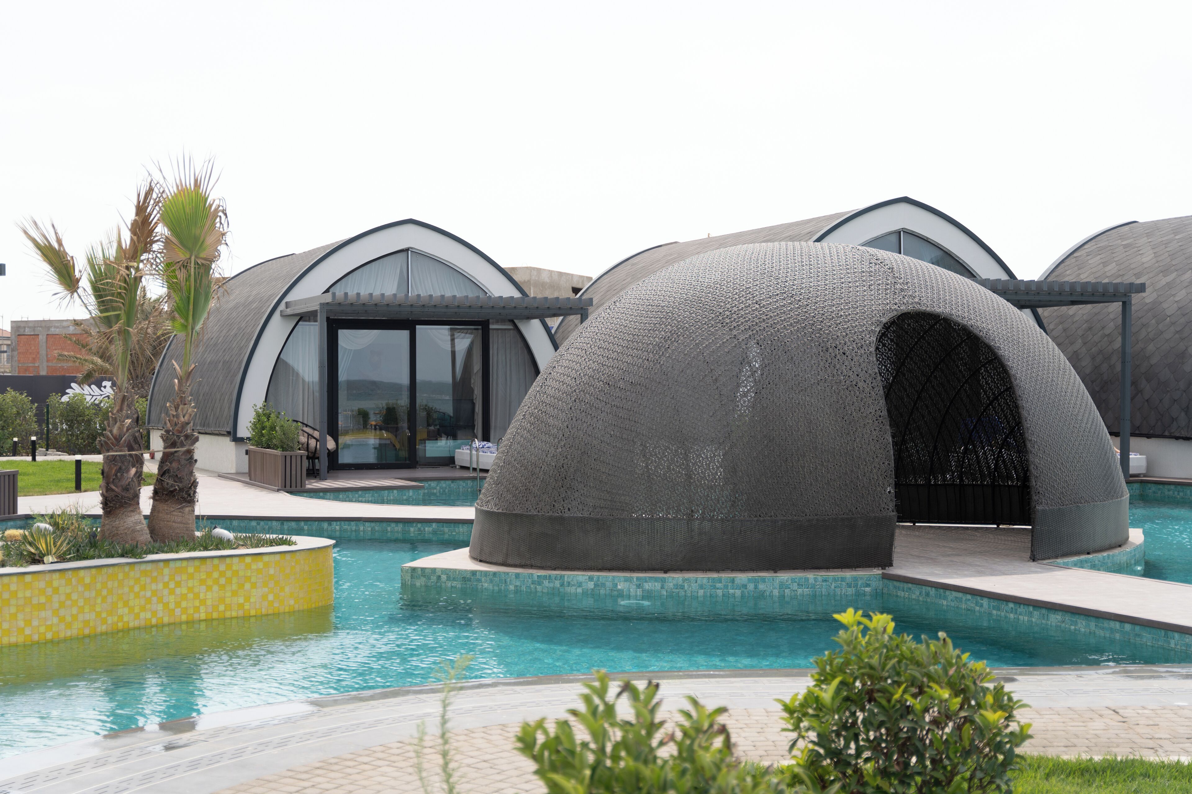 สระว่ายน้ำ