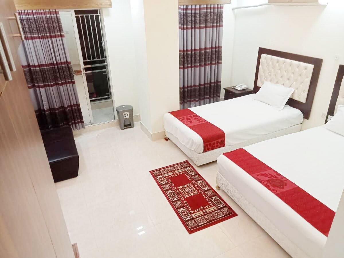 Phòng 3 Deluxe, ban công | Bàn, khu vực làm việc phù hợp cho laptop 