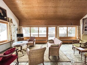 Living area - Apartment  by Interhome (Pontresina)