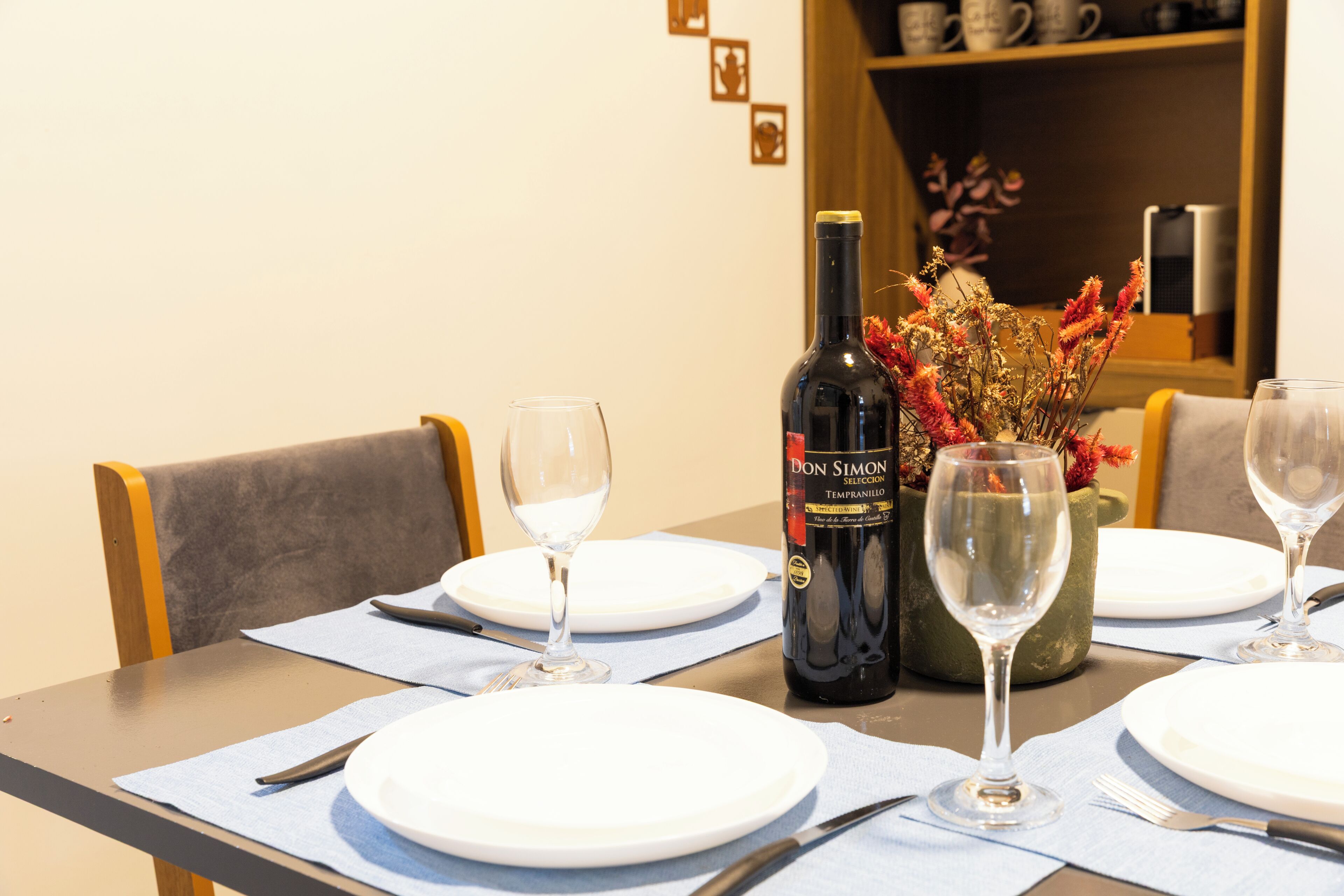 Standard Apartment | Dining room