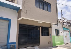 Comfort Apartment | Exterior - Aconchegante e bem localizado (Aparecida)
