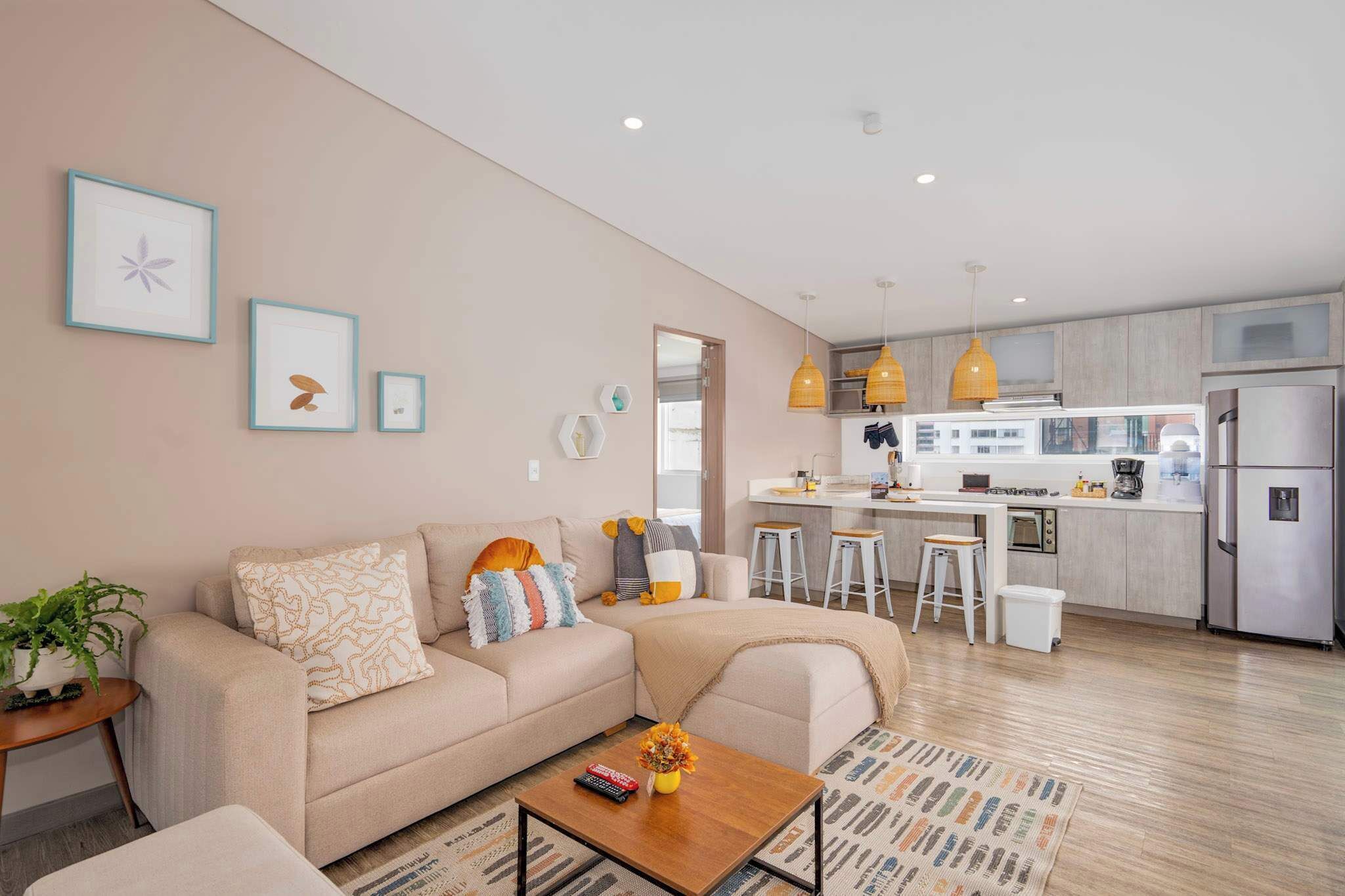 テレビ、書斎 / ワークスペース