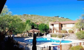 Pool - Desert Luxury with Mountain Views Near Sabino Canyon (Tucson)