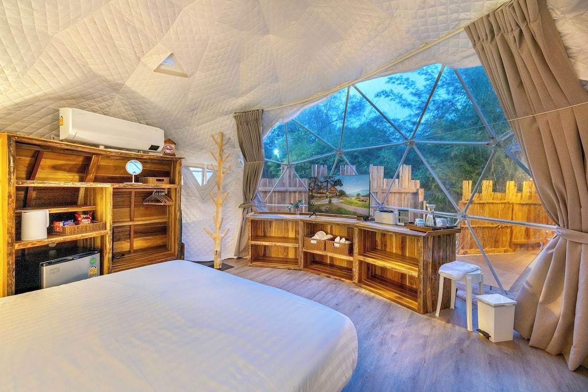 Deluxe Room, Balcony, River View | Desk, WiFi (free)