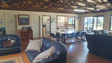 Smart TV, fireplace, DVD player, books