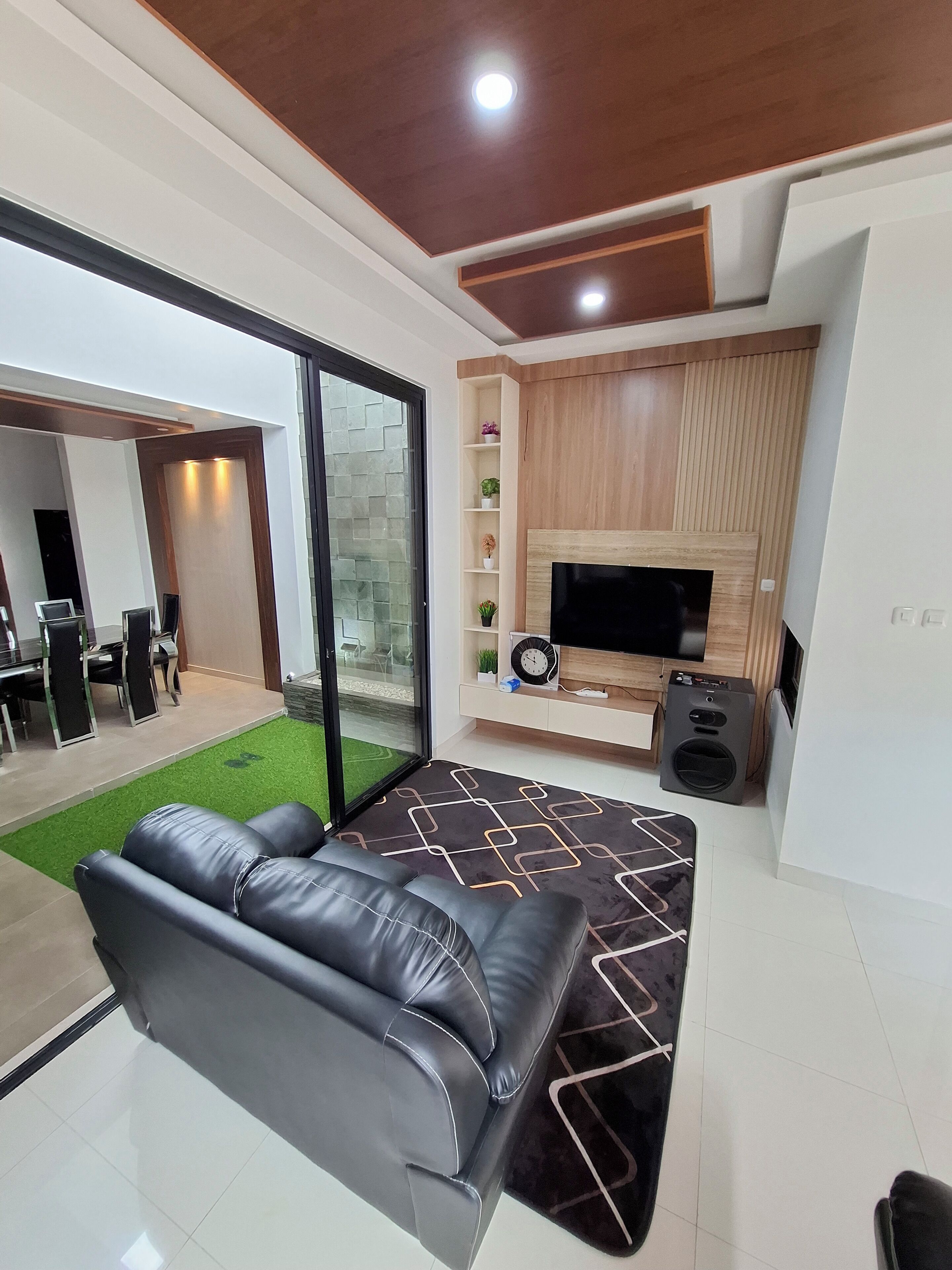 Comfort Villa, 3 Bedrooms | Living area