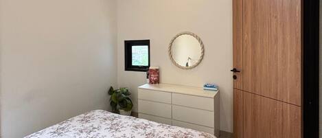 Desk, laptop workspace, free WiFi